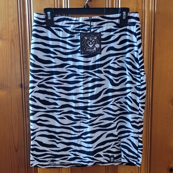 NWT. WOMEN'S SOURPUSS ZEBRA MIDI SKIRT. - Picture 1 of 6